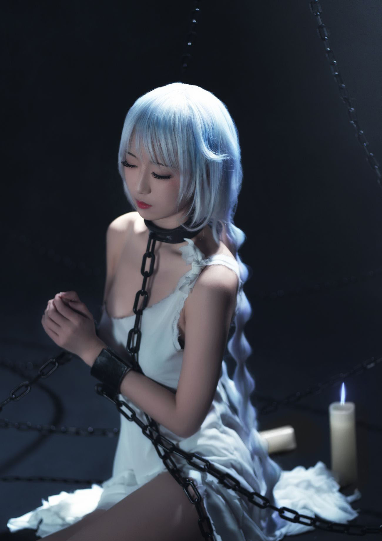 美女戰(zhàn)士與階下囚? 鐵板燒鬼舞w 斯卡蒂