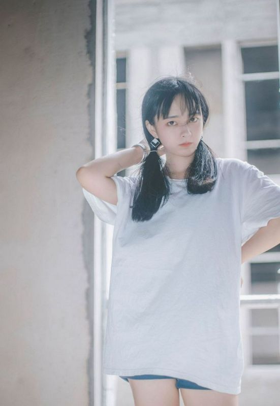 陽光小姐姐