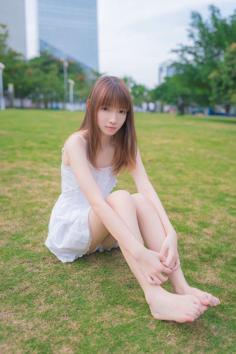 美腳玉足惹人憐 口含把玩欲還休 第三期