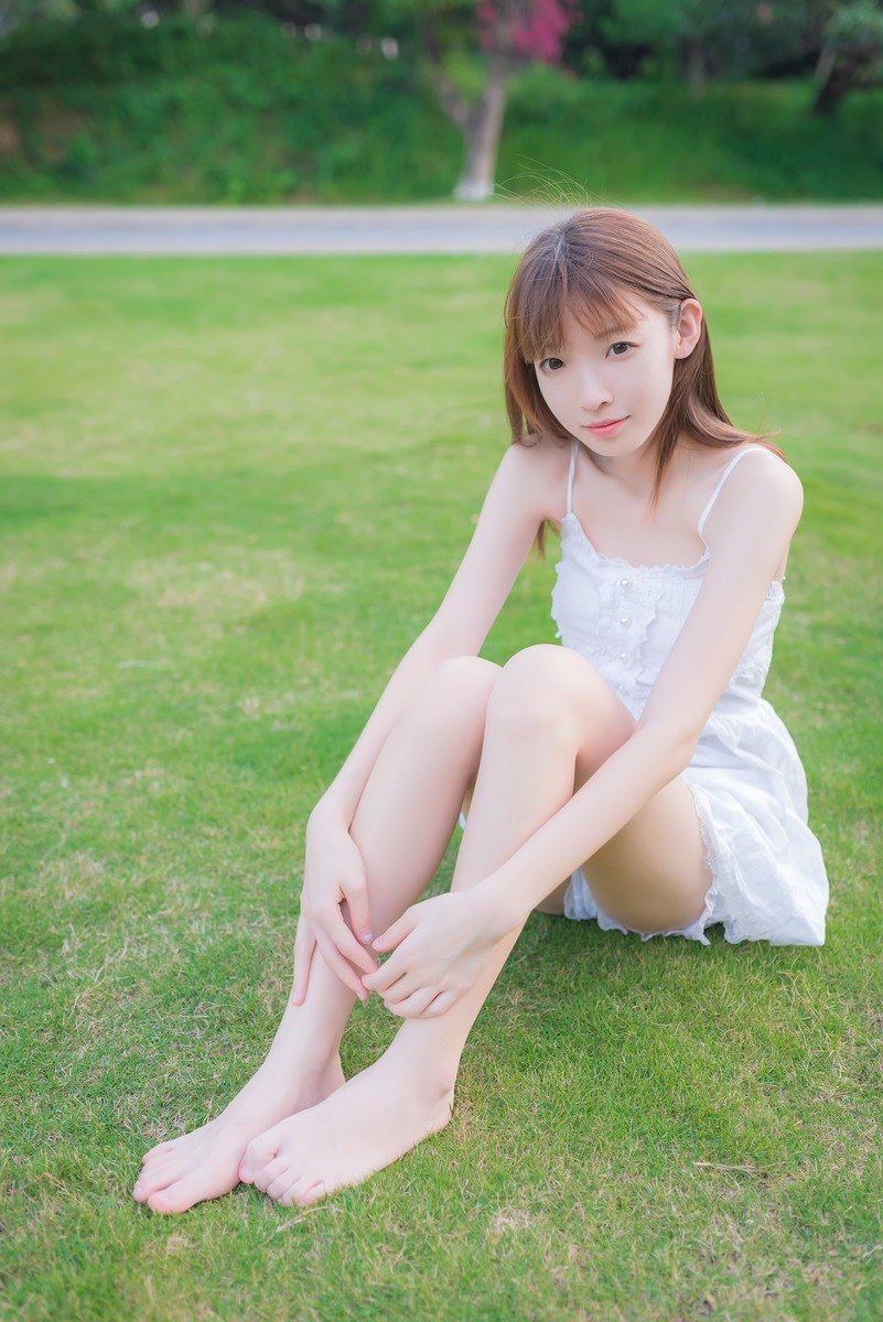 美腳玉足惹人憐 口含把玩欲還休 第三期