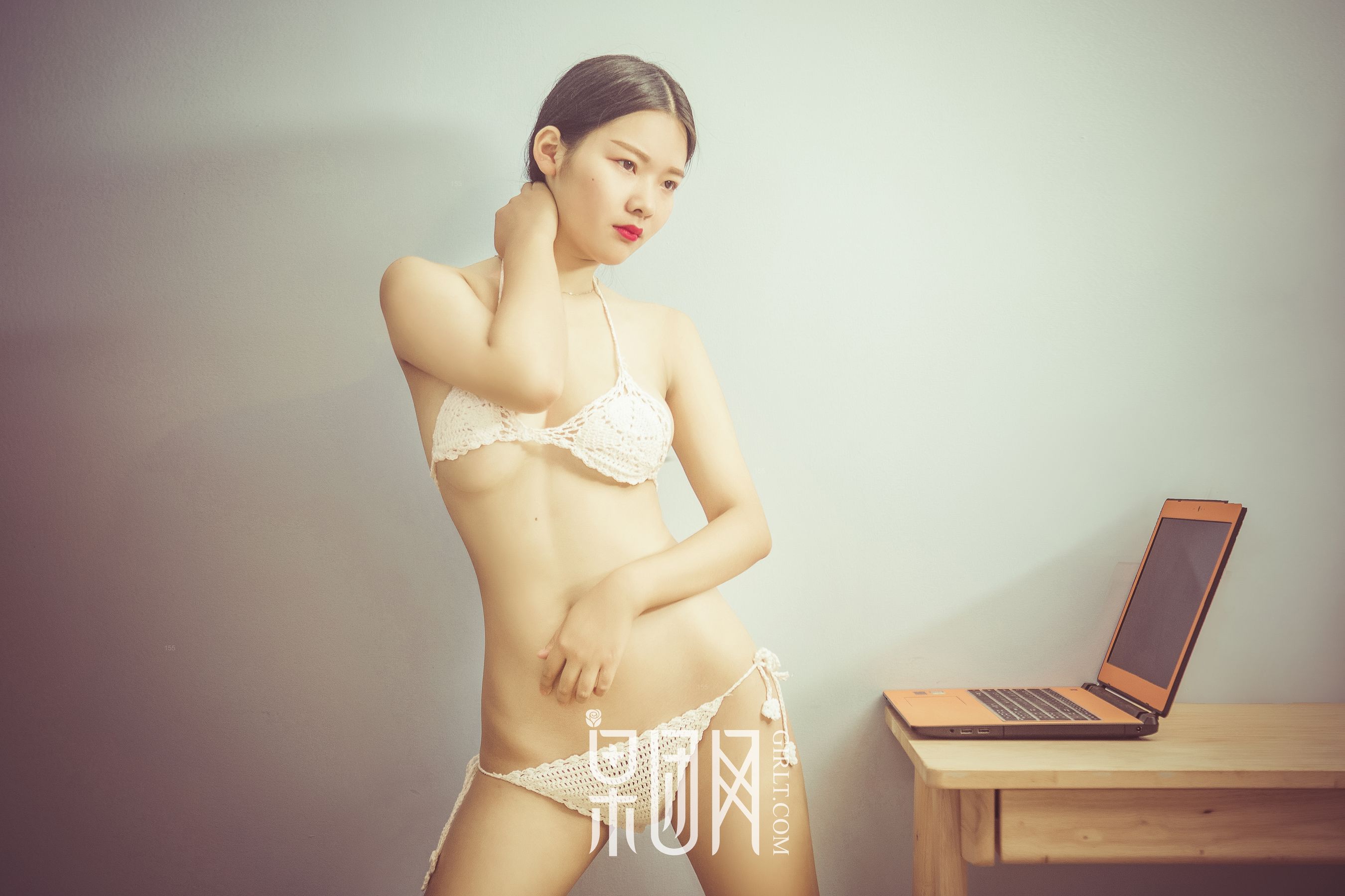 果團新人全裸出境