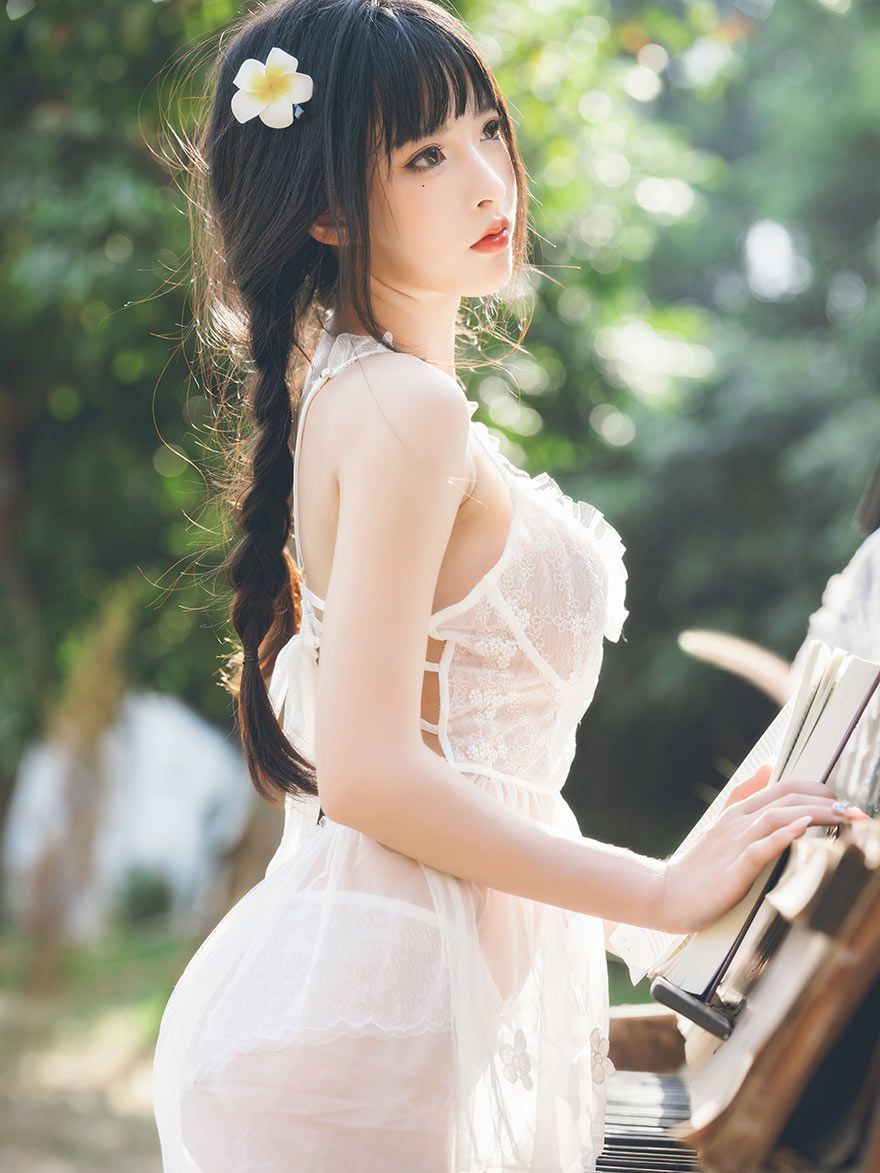 白裙清純小姐姐農莊寫真