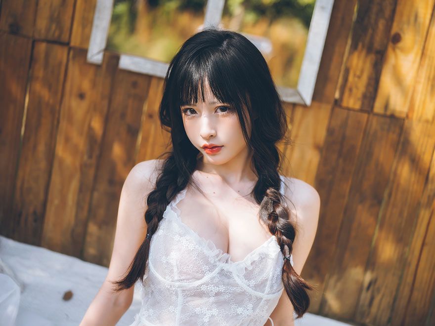 白裙清純小姐姐農莊寫真