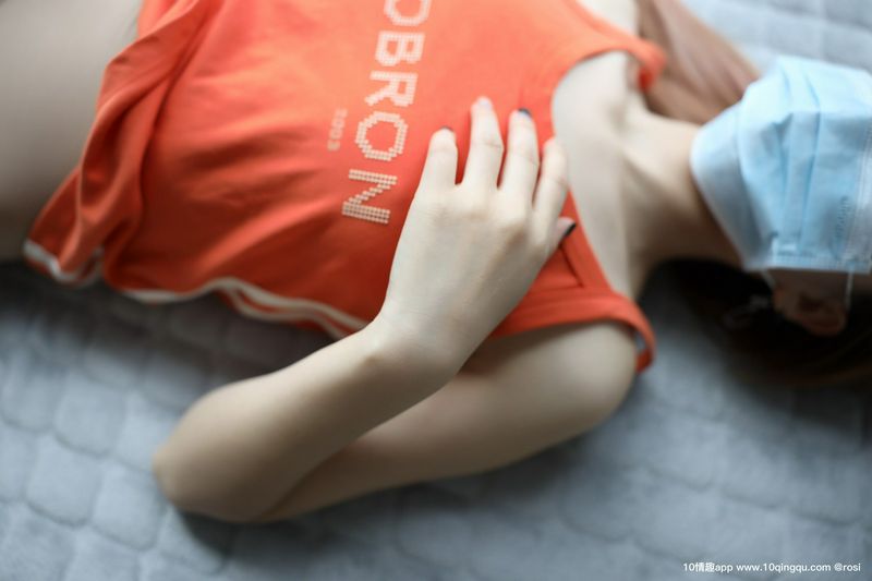 ROSI口罩系列美女翹臀