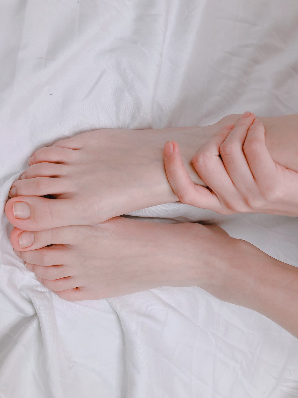 奶和屄都不錯(cuò)的妹紙奈子