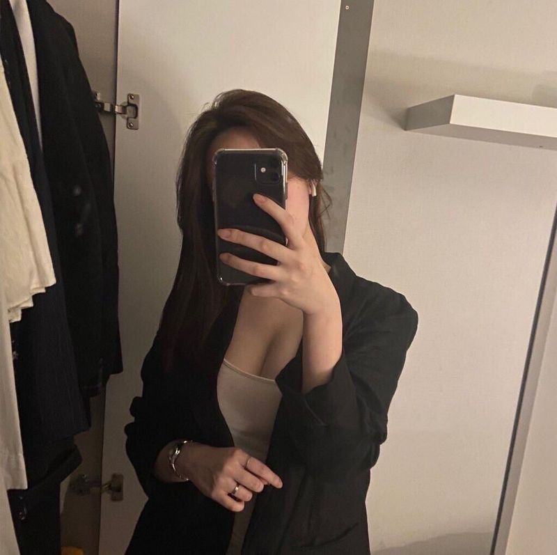 人前溫婉淑儀，人后悶騷放蕩