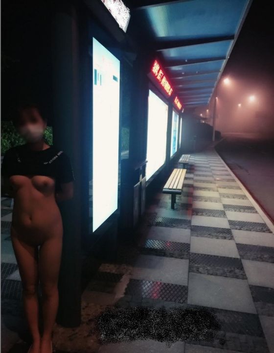 騷浪小姐姐大膽戶外露出系列