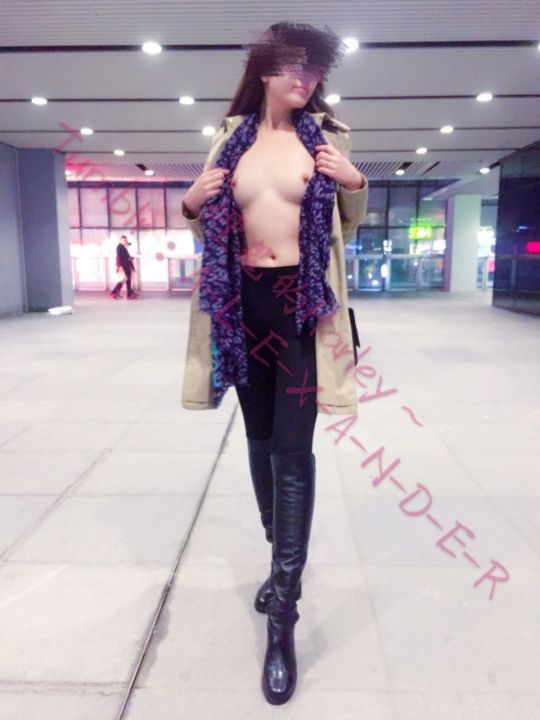 騷浪小姐姐大膽戶外露出系列