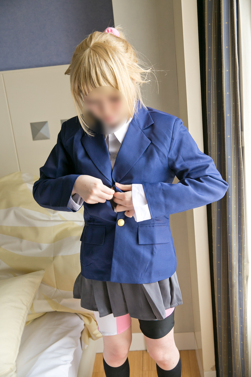 老色批們的最愛，無非就是：幼齒蘿莉粉咪咪，吹簫內射嫩屄屄