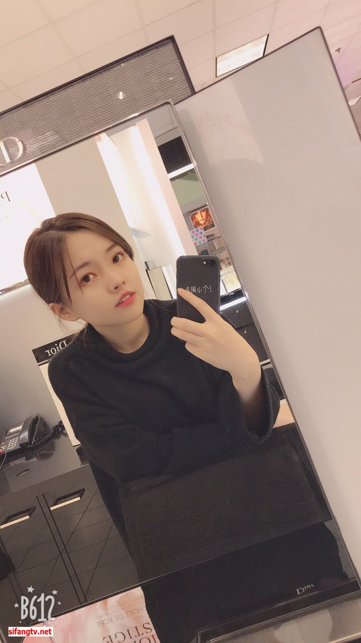 人前人后反差婊 今日第一帖