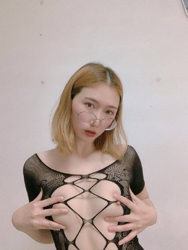 露臉美女1 7月24日更新