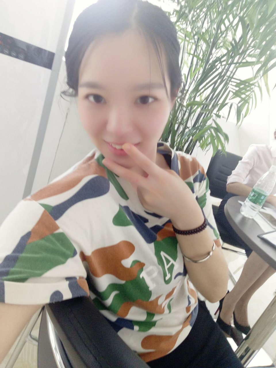 露臉美女1 7月24日更新