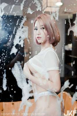 女友的性感雙胞胎妹妹