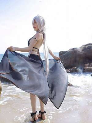 我漂亮的太太李月兒熟女