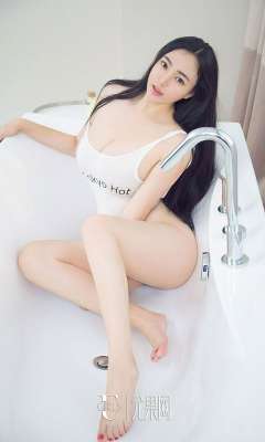 終于操到了當年的美麗女同學