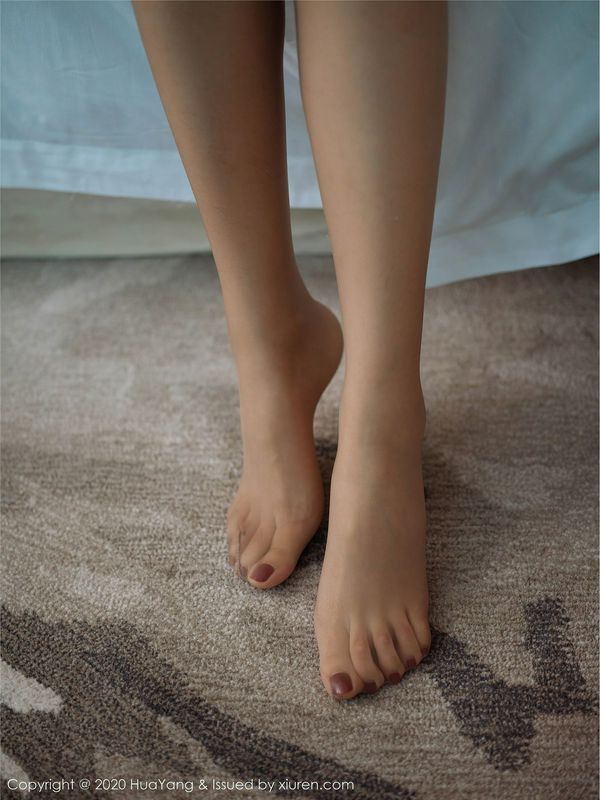 淫蕩學(xué)姐被男友幹完還…