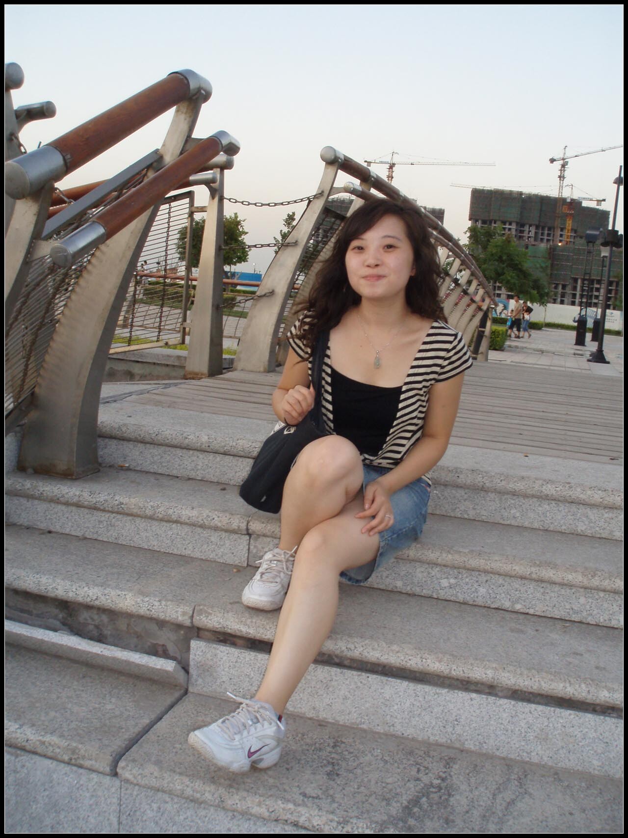 露臉美女