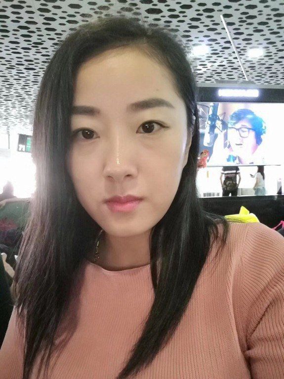 露臉美女