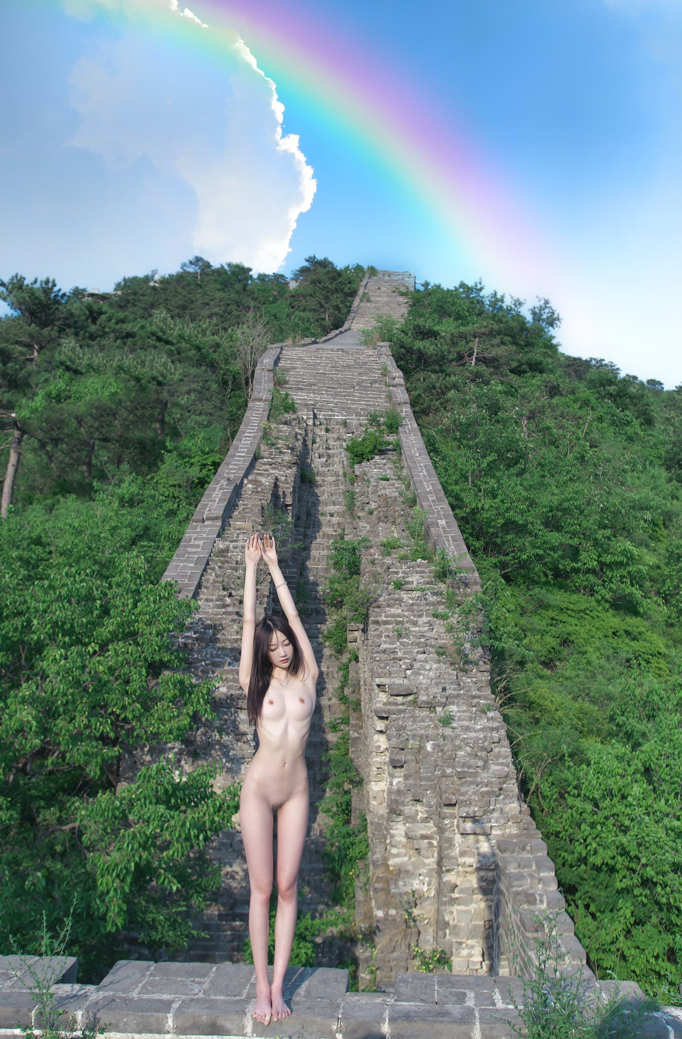 圓圓的翹臀，長長的大腿，白白的奶子，都是你喜歡的美嬌娘，第一季
