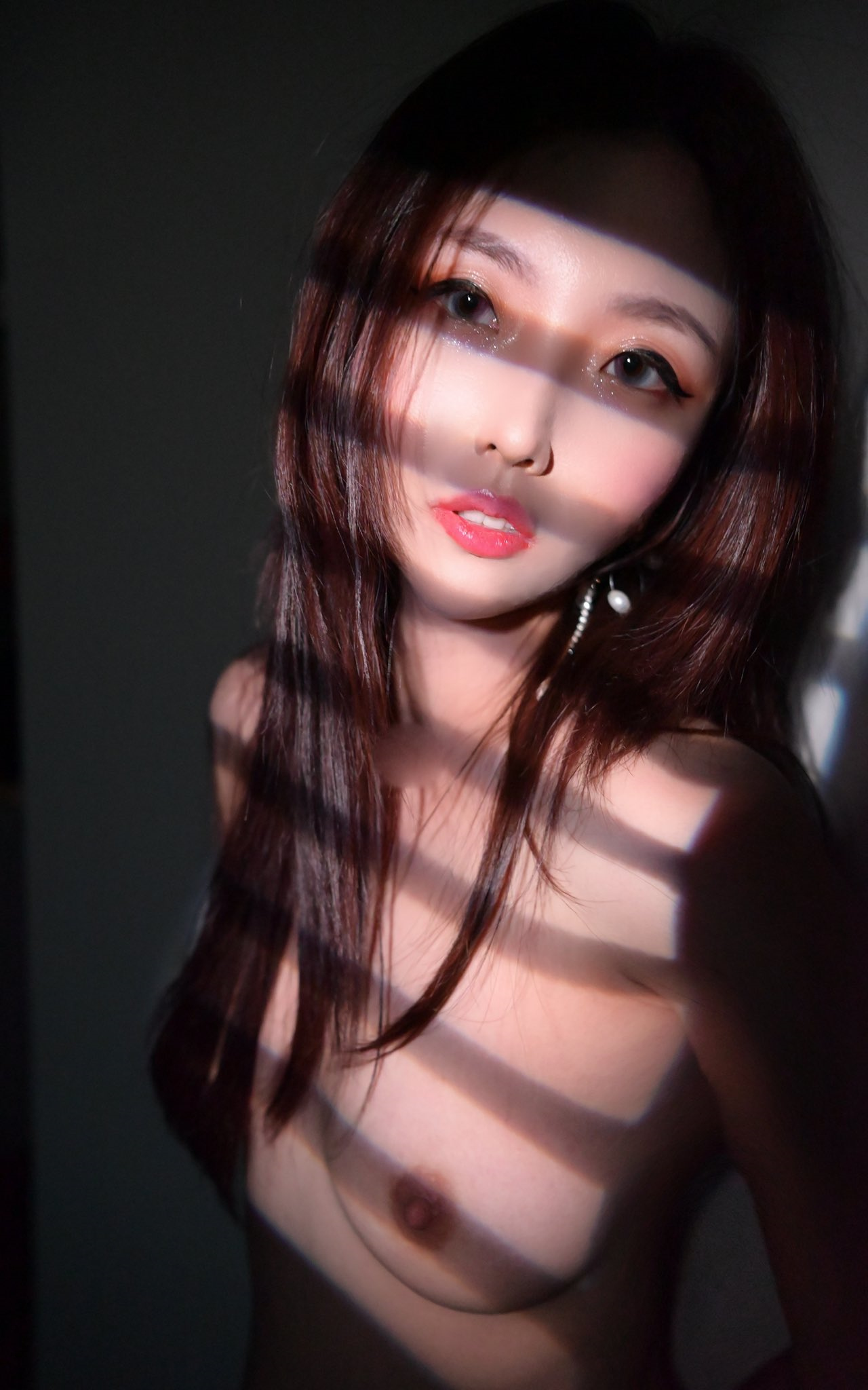 圓圓的翹臀，長長的大腿，白白的奶子，都是你喜歡的美嬌娘，第一季
