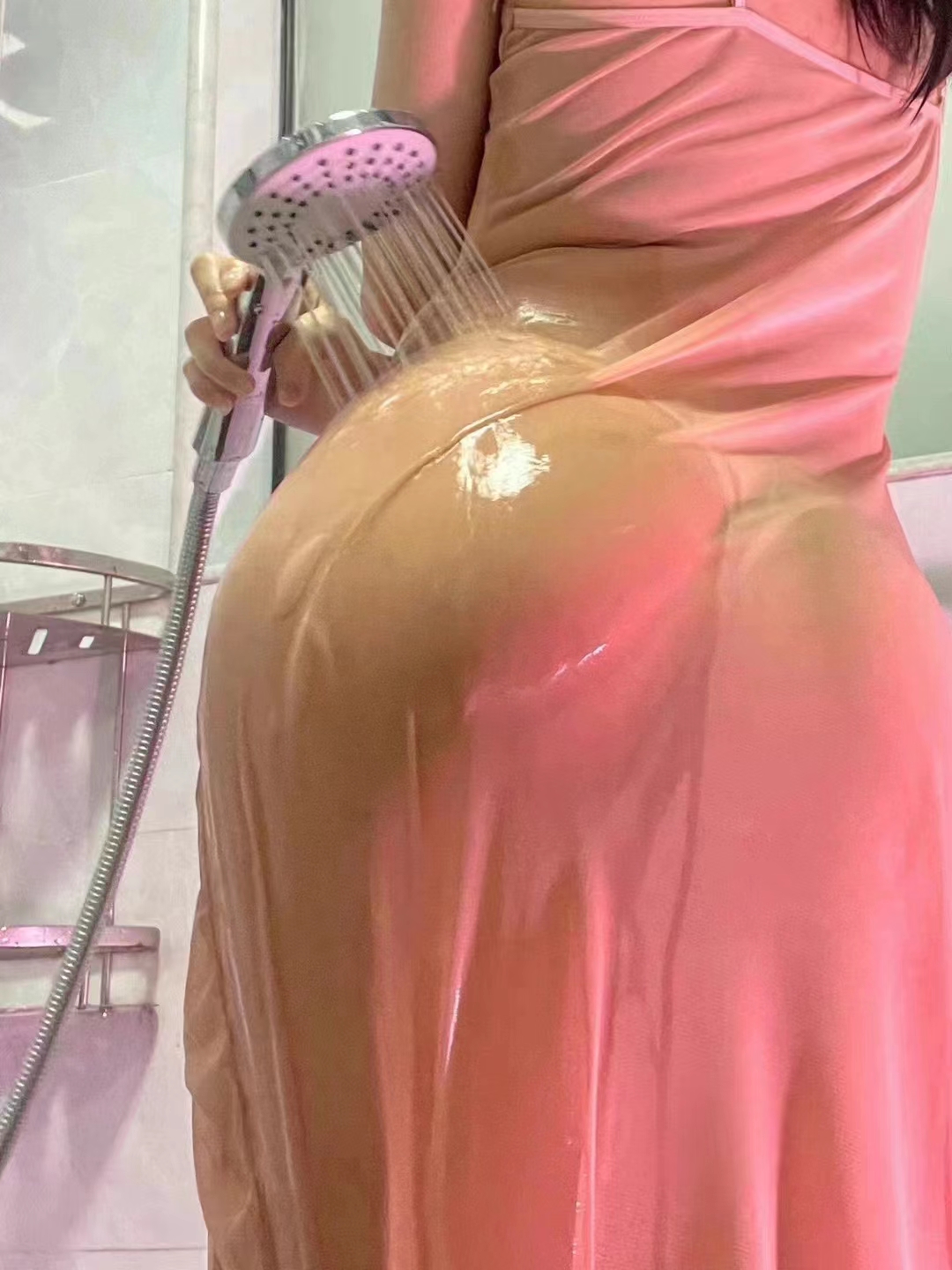 如果說胸部是女人性感的指標，那么屁股就是女人曲線的殺手—美臀!