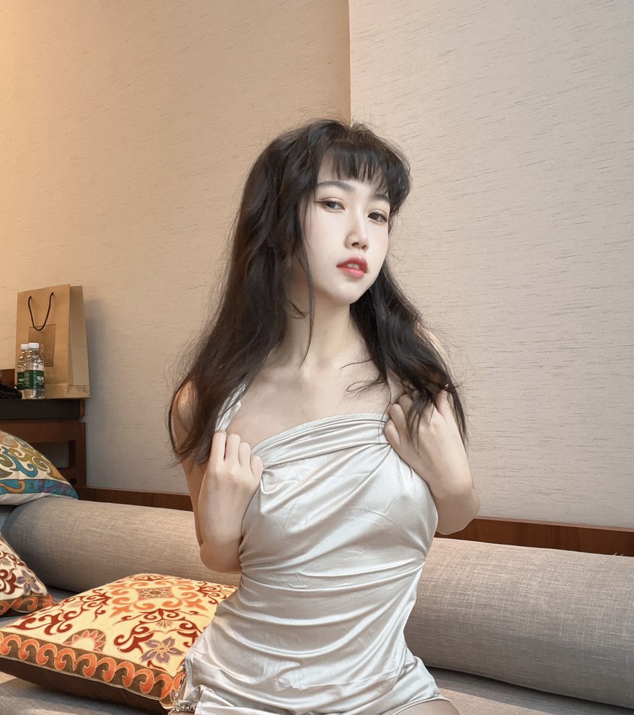 絲襪美腿又來了擼吧