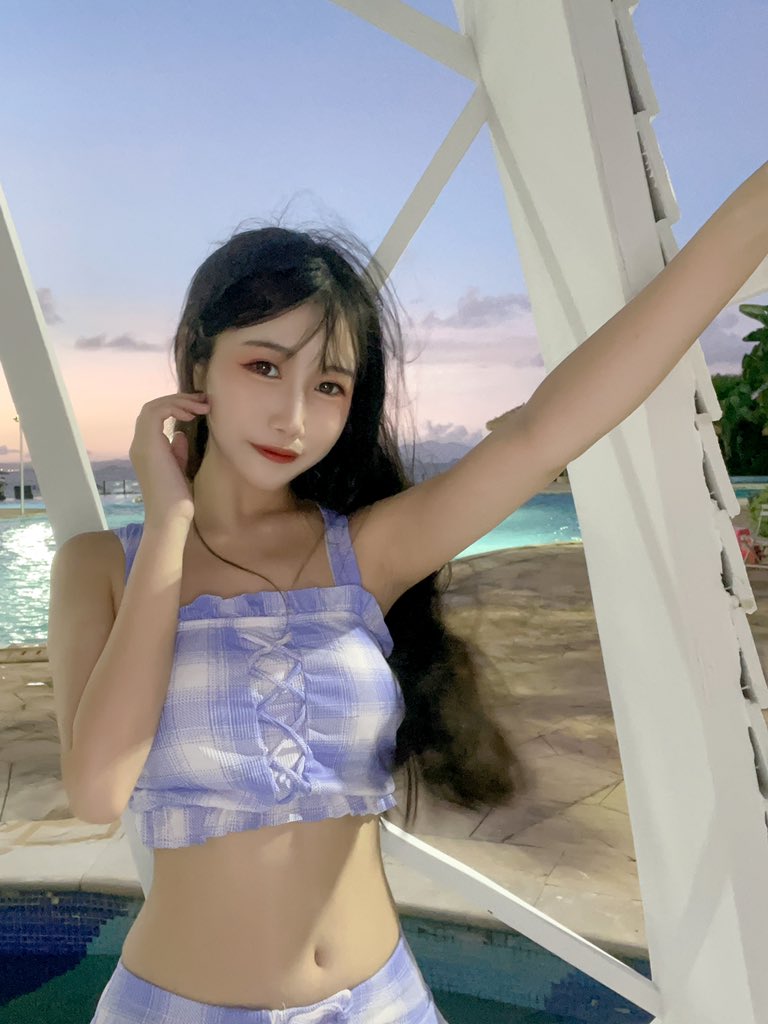 絲襪美腿又來了擼吧