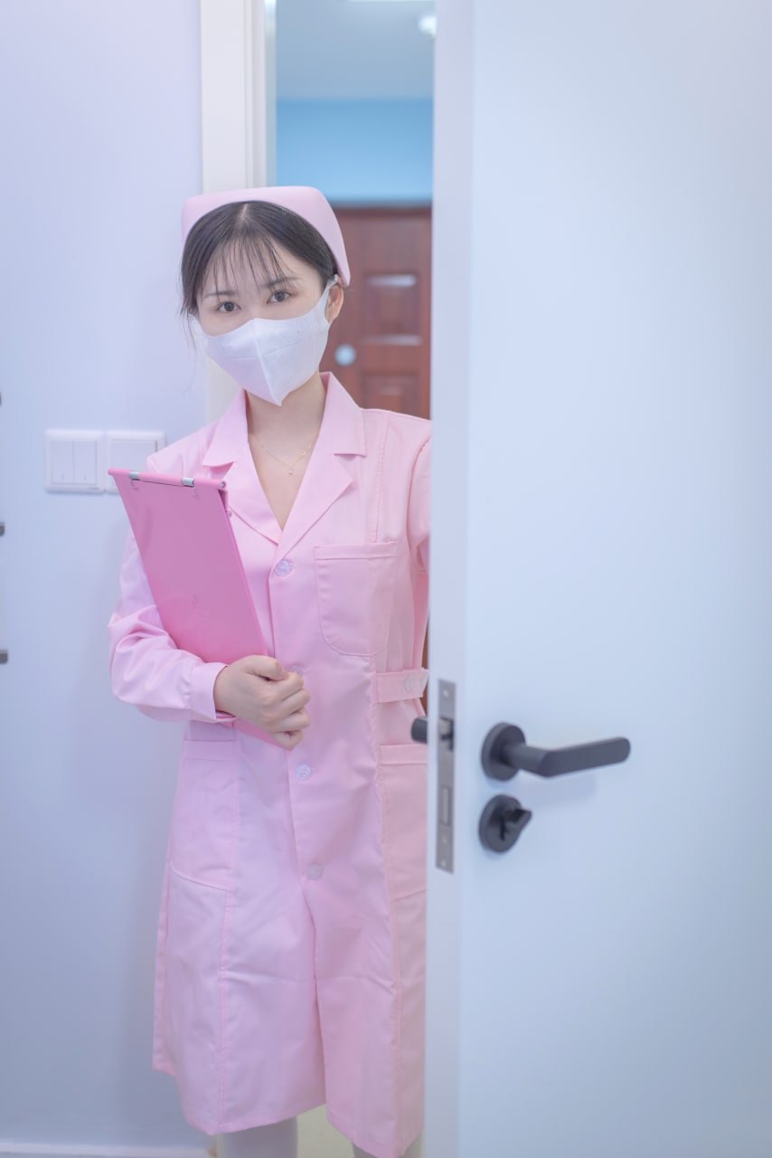 護士小姐姐來幫乃們檢查身體