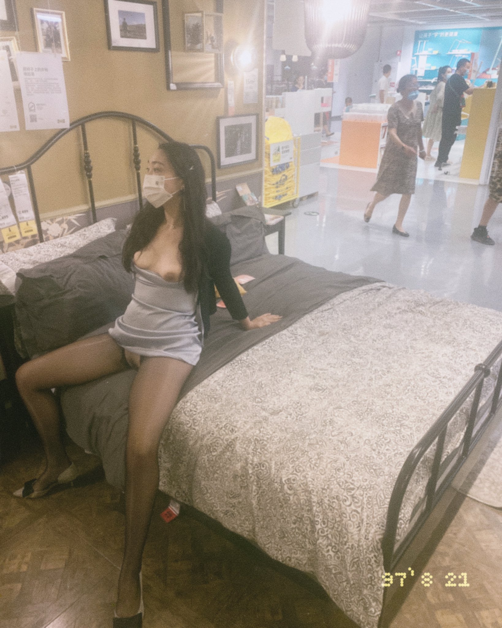 今天的主題是露出來 一