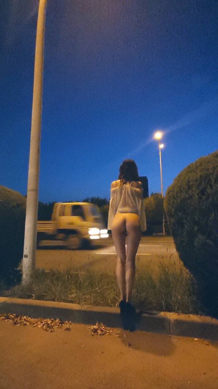 今天的主題是露出來 一
