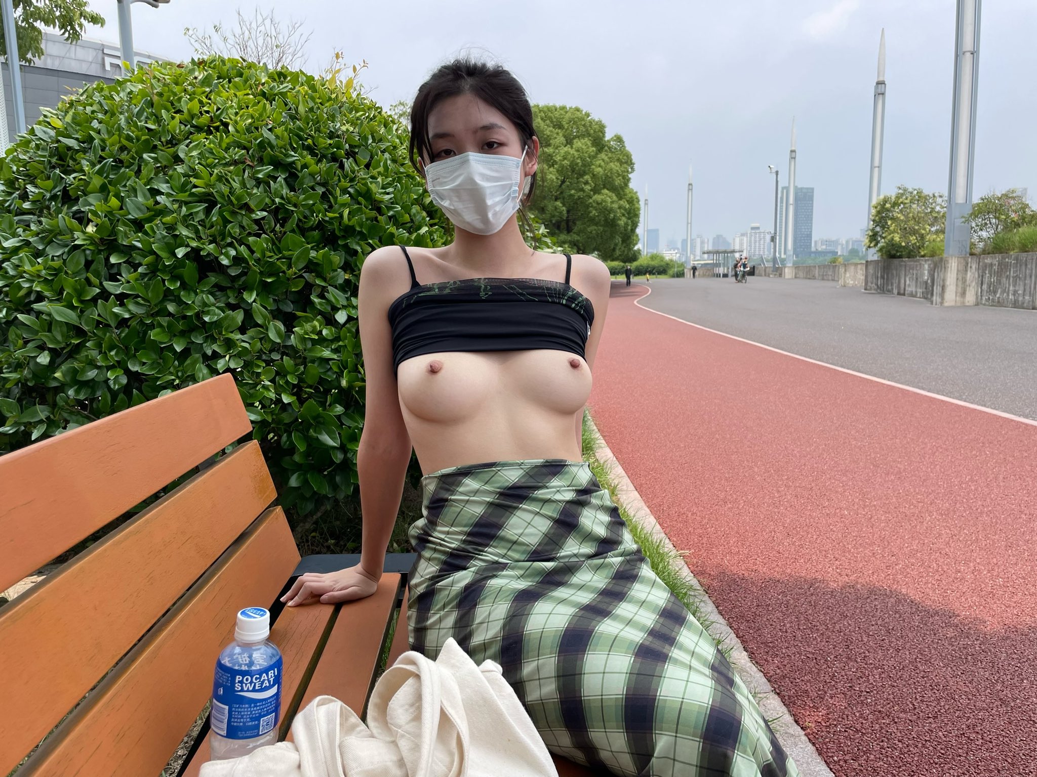 今天的主題是露出來 二
