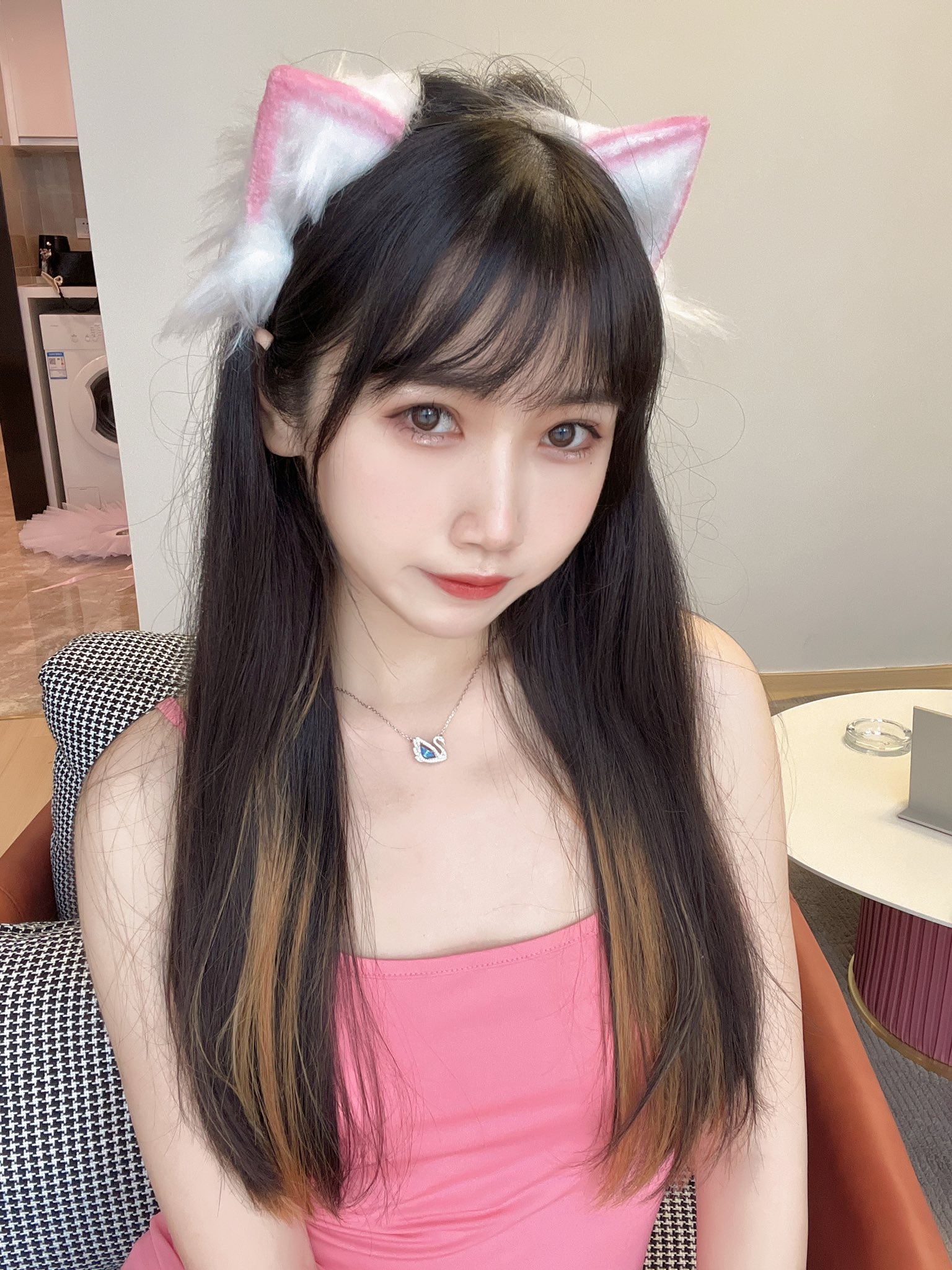 女仆來我家做飯了