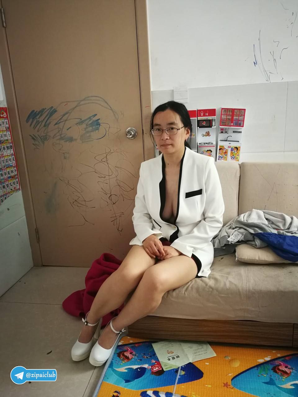 [少婦r人妻合集]來(lái)欣賞下大地出產(chǎn)的騷妻熟女