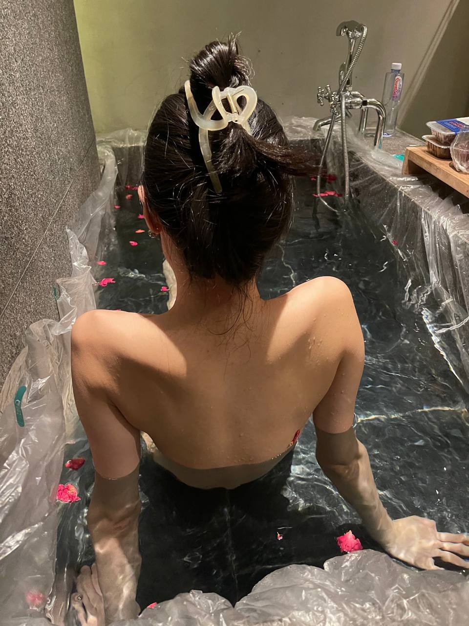 [絲襪女友]得妻如此，夫復(fù)何求