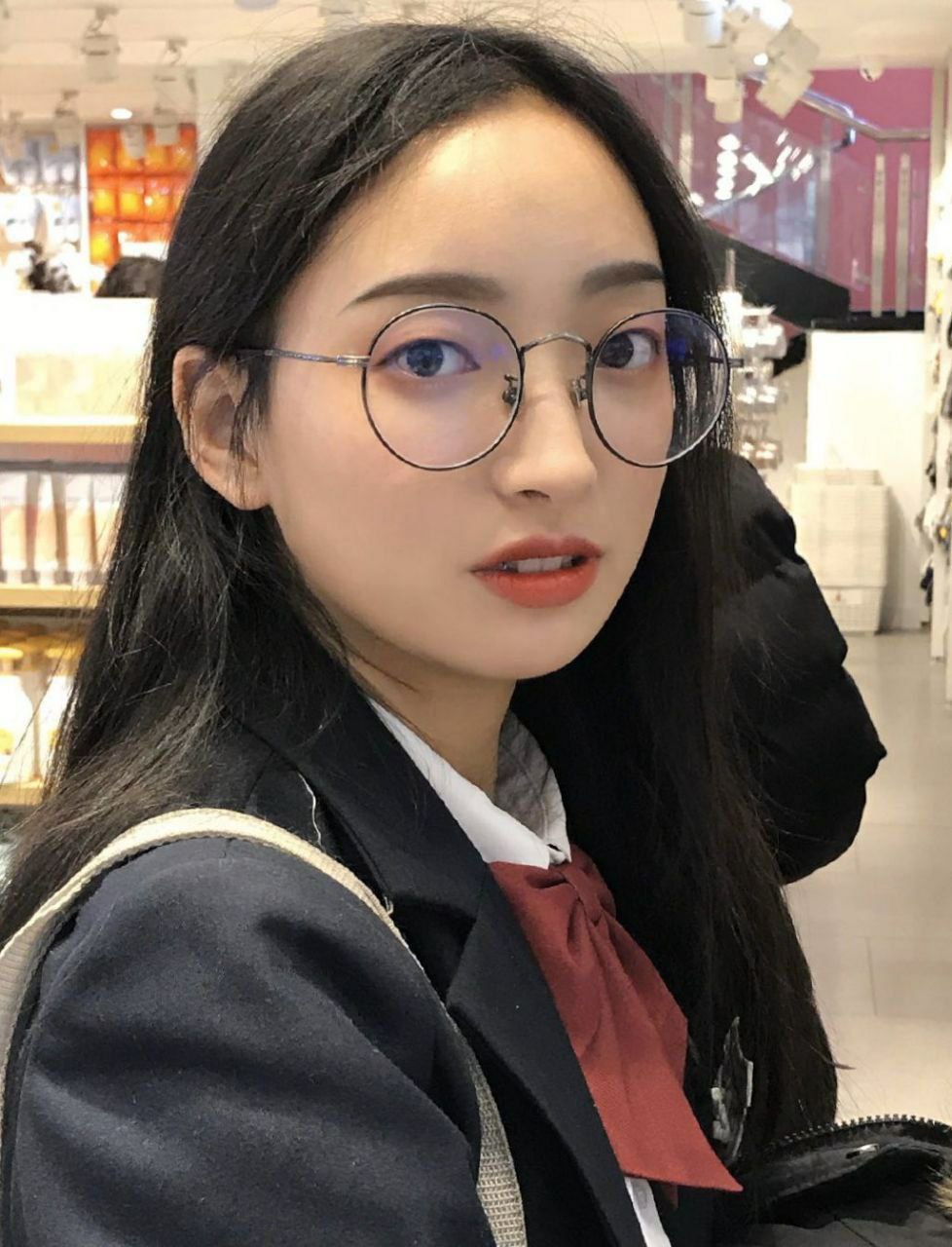 你有8000元是會選擇充給技師還是愿意來干小騷精呢