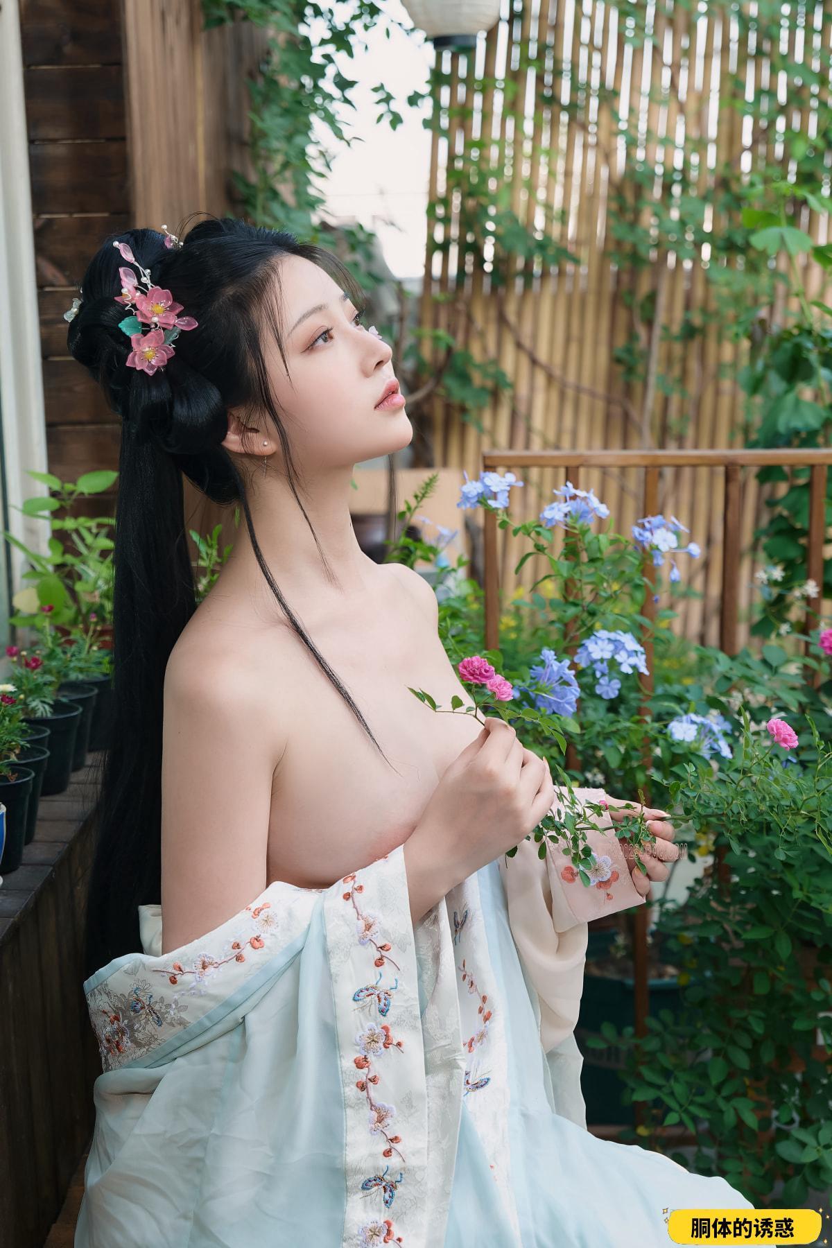 女菩薩年年