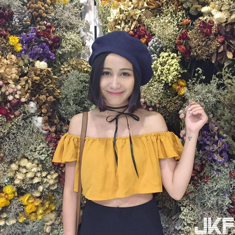 短發正妹ZooeyHuang這身材太不科學了