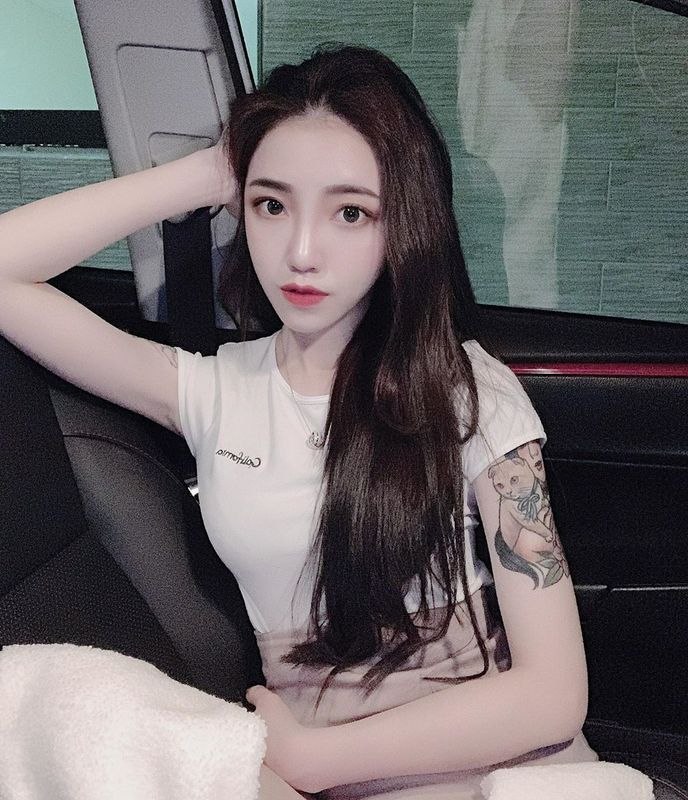 楊BB好身材藏不住....光想像就血脈噴張