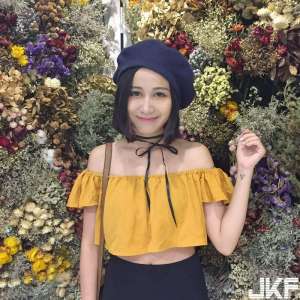 短發正妹ZooeyHuang這身材太不科學了