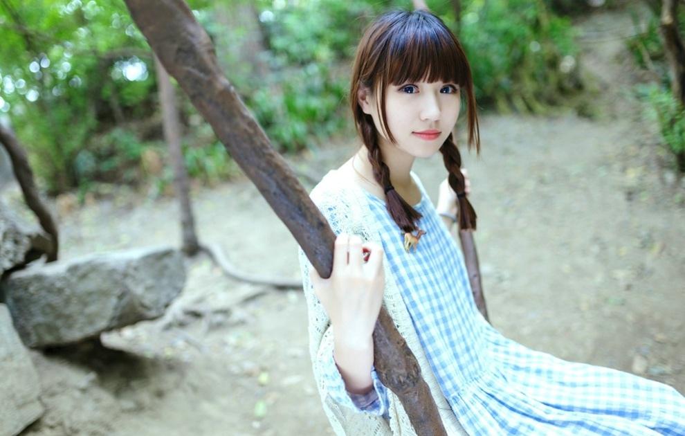 嬌巧甜美可愛少女戶外陽光秀雅嬌嫩唯美性感寫真