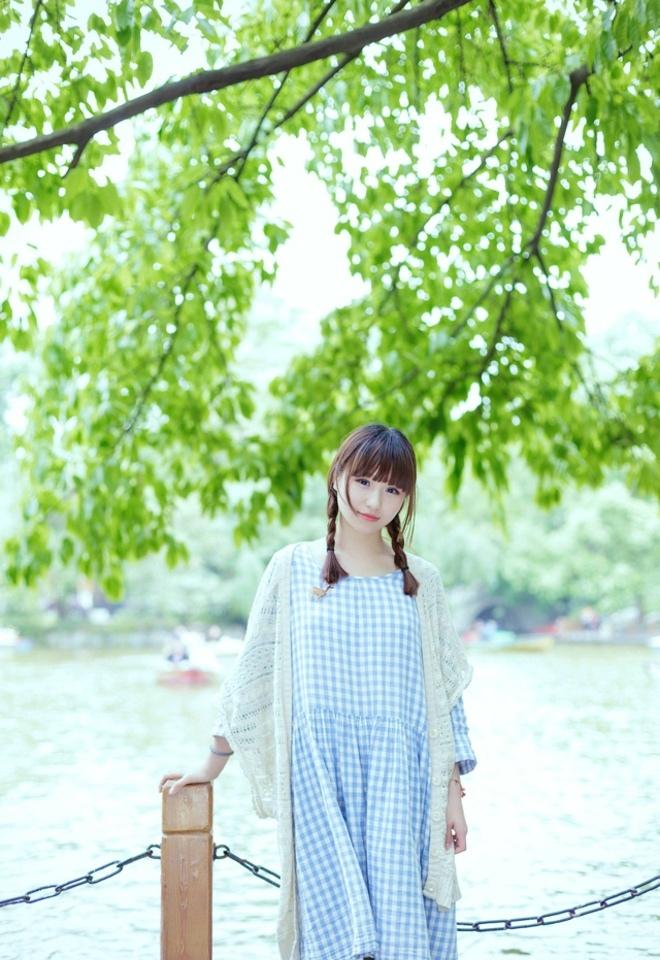 嬌巧甜美可愛少女戶外陽光秀雅嬌嫩唯美性感寫真