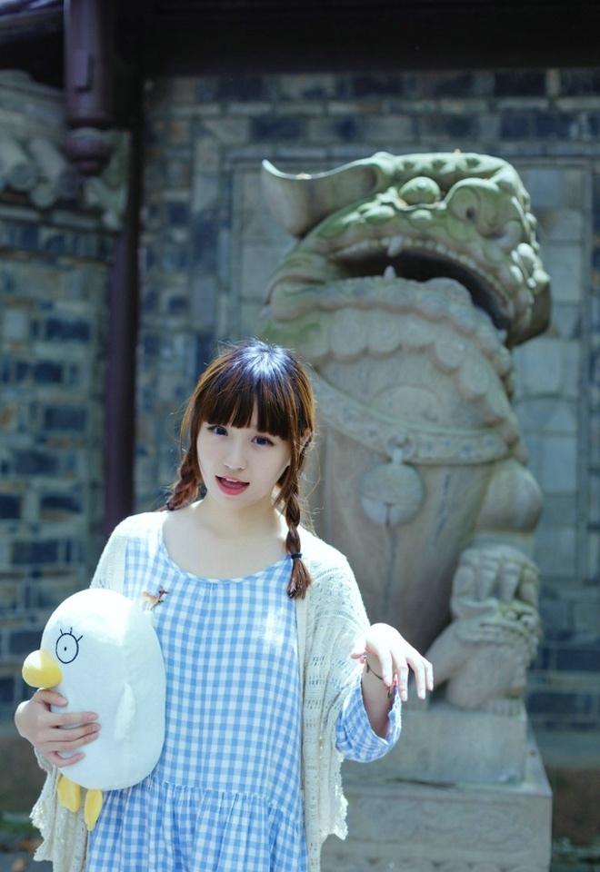 嬌巧甜美可愛少女戶外陽光秀雅嬌嫩唯美性感寫真