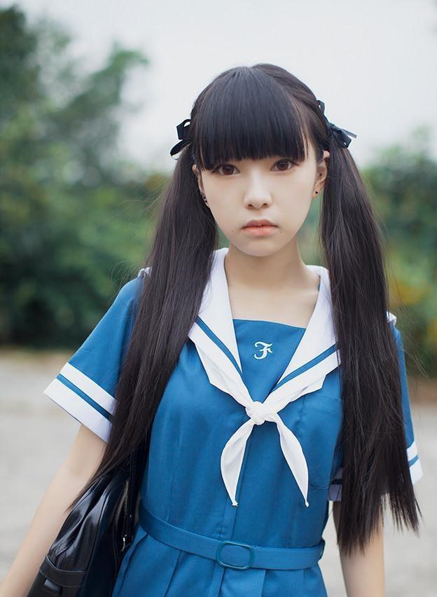 一個清純性感美女夏休學生時代