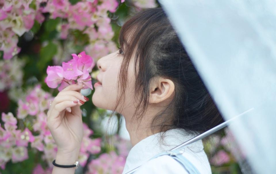 初夏雨后的清新時(shí)光寫(xiě)真