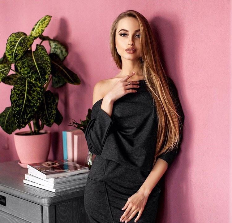 烏克蘭美女模特Alina Kosilova成熟嫵媚寫真圖片