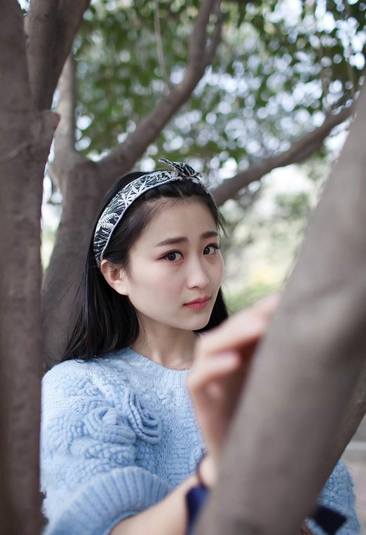 青春嬌美圓臉不良美少女老師