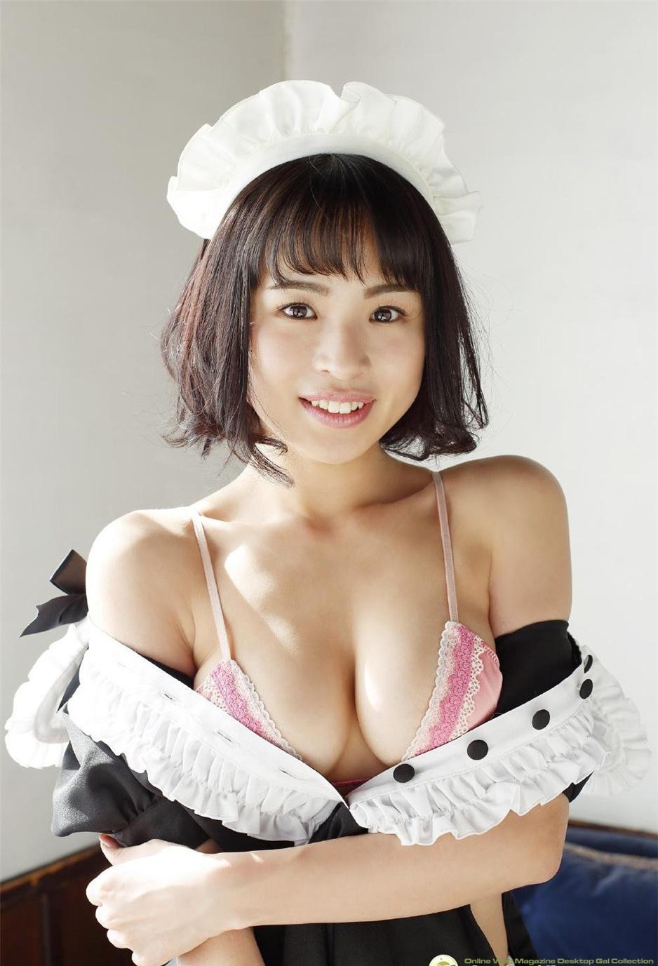 90后短發(fā)女神性感撩人女仆裝寫真