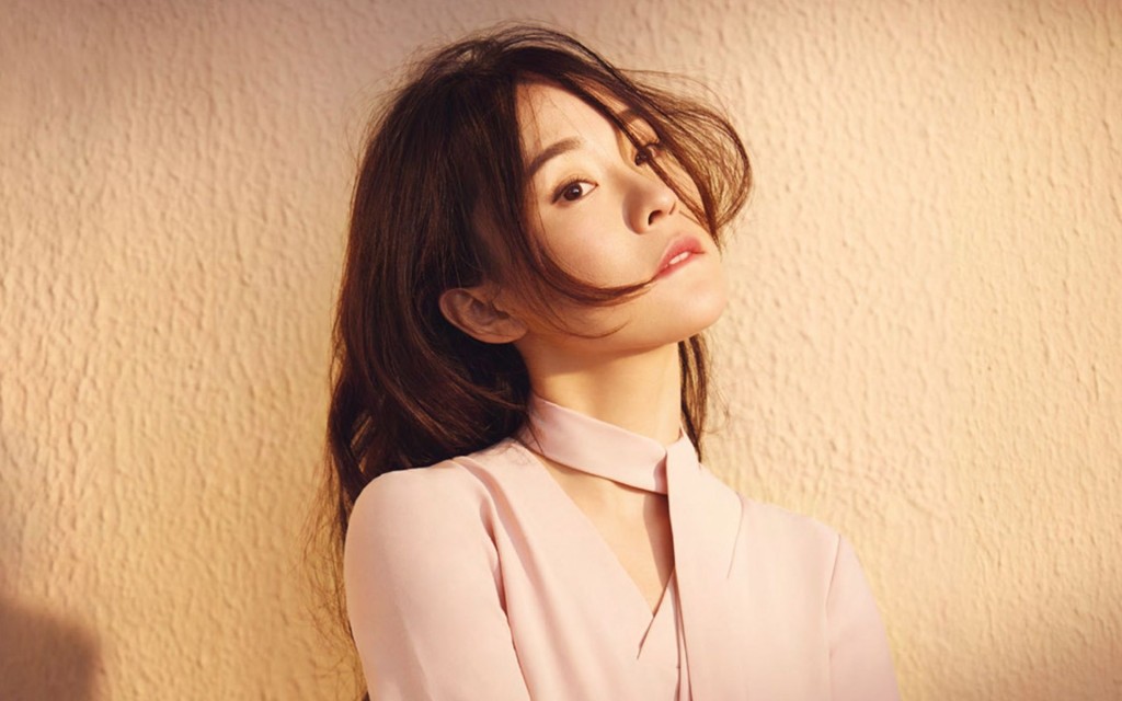 霍思燕嫵媚女神時尚寫真