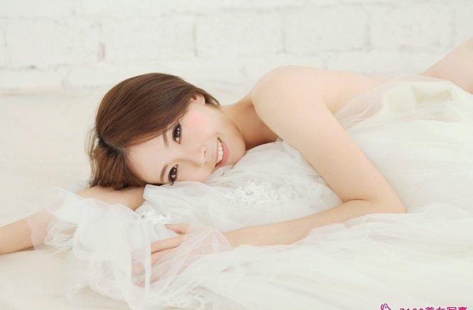 美女兔子的陽光私房寫真