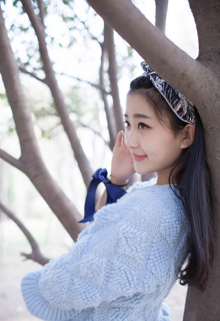 青春嬌美圓臉不良美少女老師
